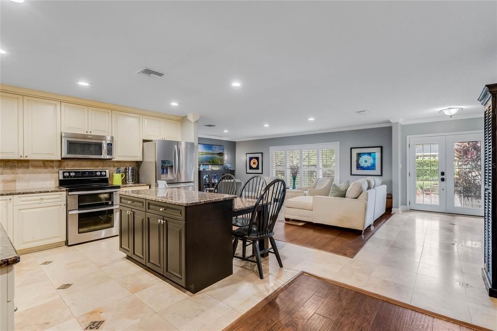 Recently Sold: $988,000 (5 beds, 3 baths, 2845 Square Feet)