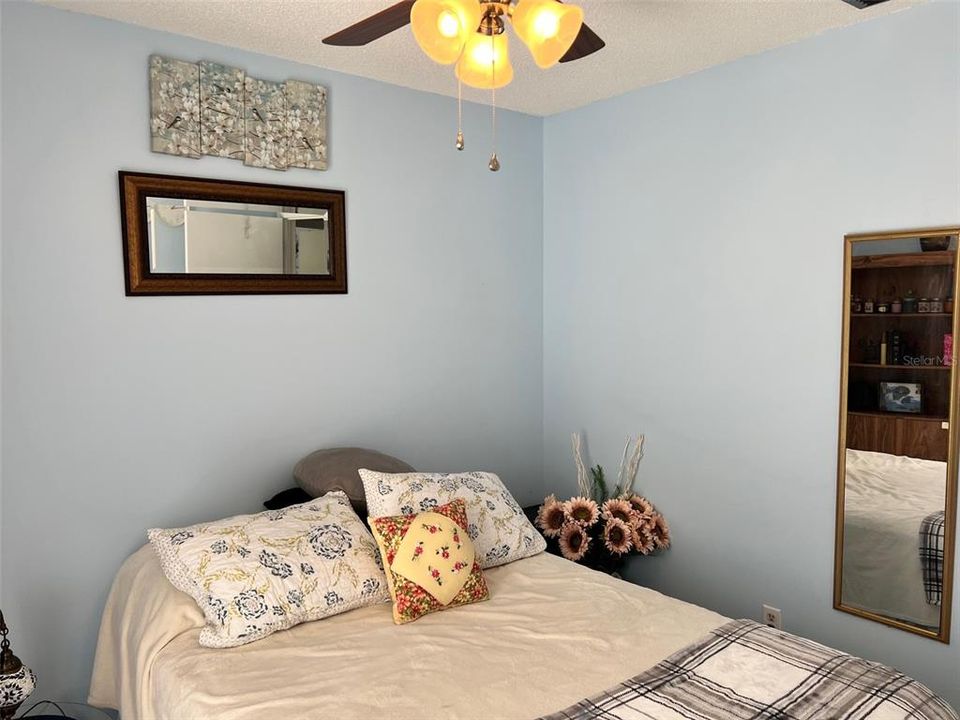 Recently Sold: $295,000 (3 beds, 2 baths, 1513 Square Feet)