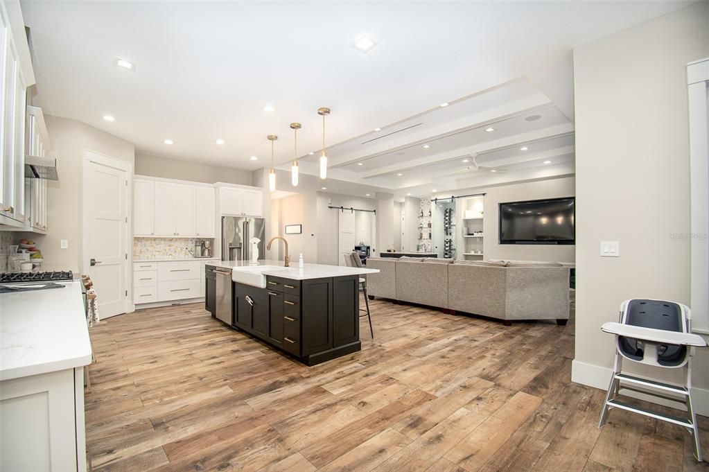 Recently Sold: $1,050,000 (3 beds, 3 baths, 3163 Square Feet)