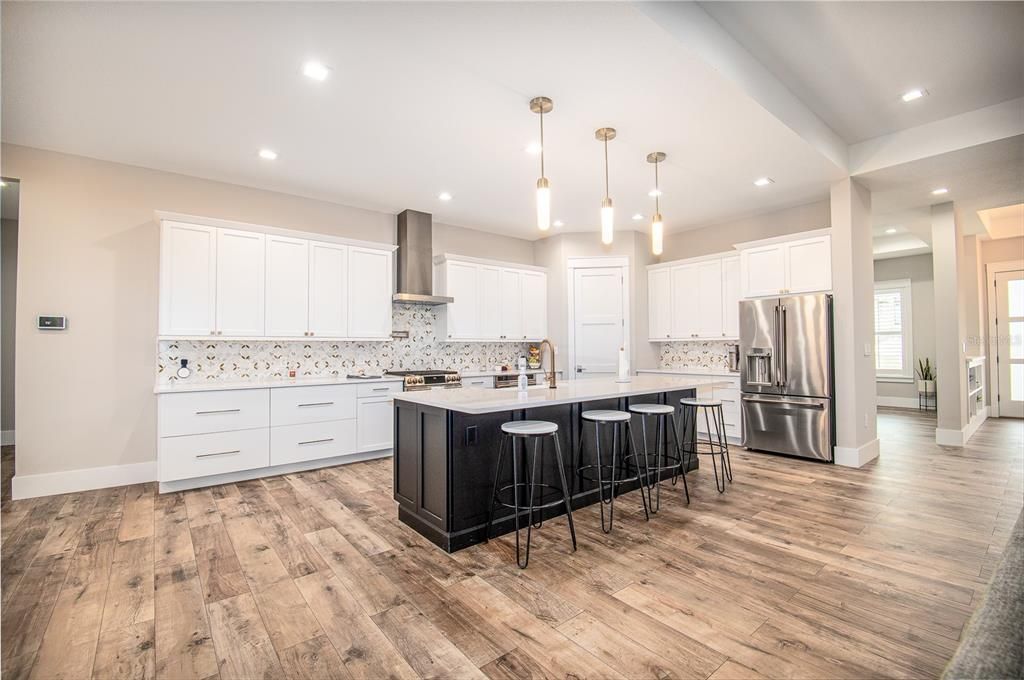 Recently Sold: $1,050,000 (3 beds, 3 baths, 3163 Square Feet)