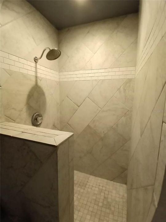 Residence 1 shower