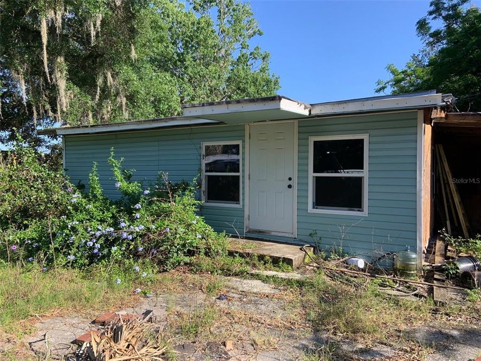 Recently Sold: $125,000 (3 beds, 1 baths, 1176 Square Feet)