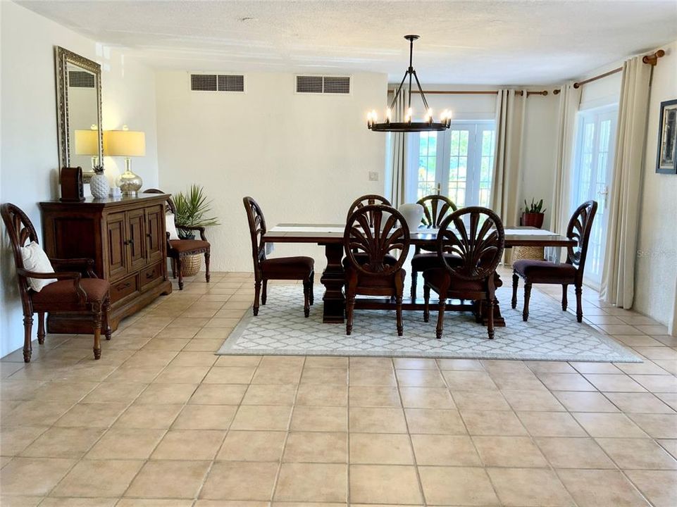 Central air units for dining room