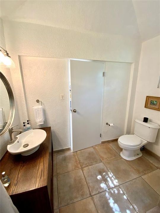 Pool cabin bathroom