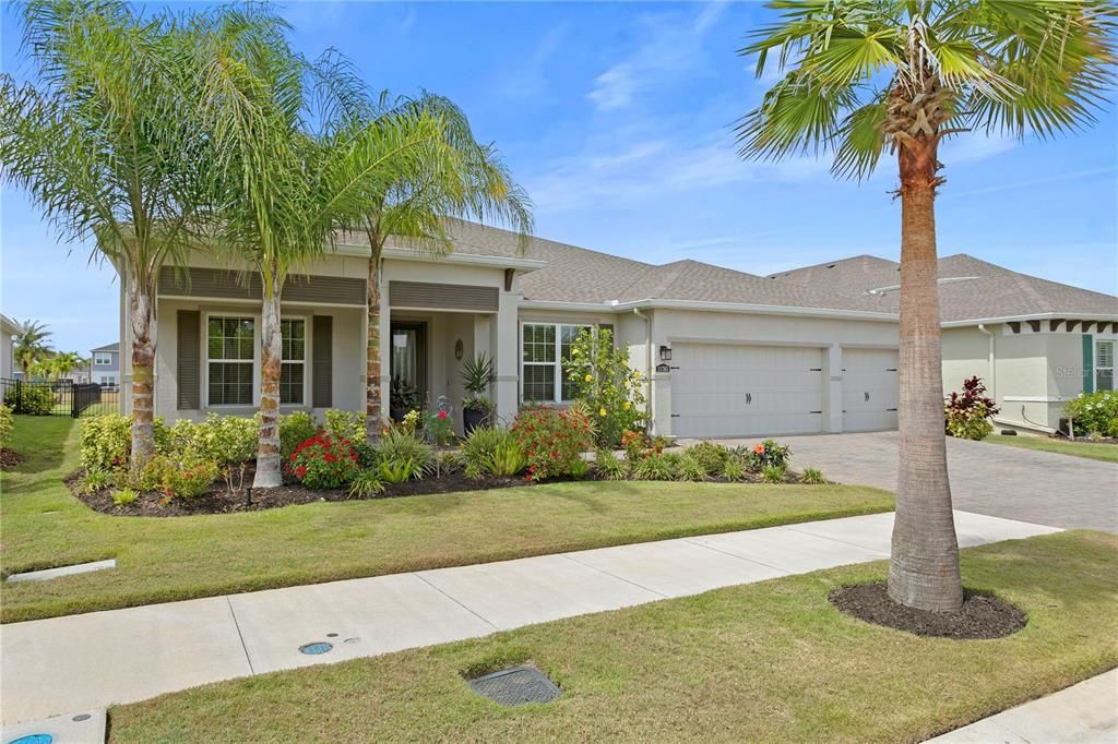 Recently Sold: $850,000 (4 beds, 3 baths, 2935 Square Feet)