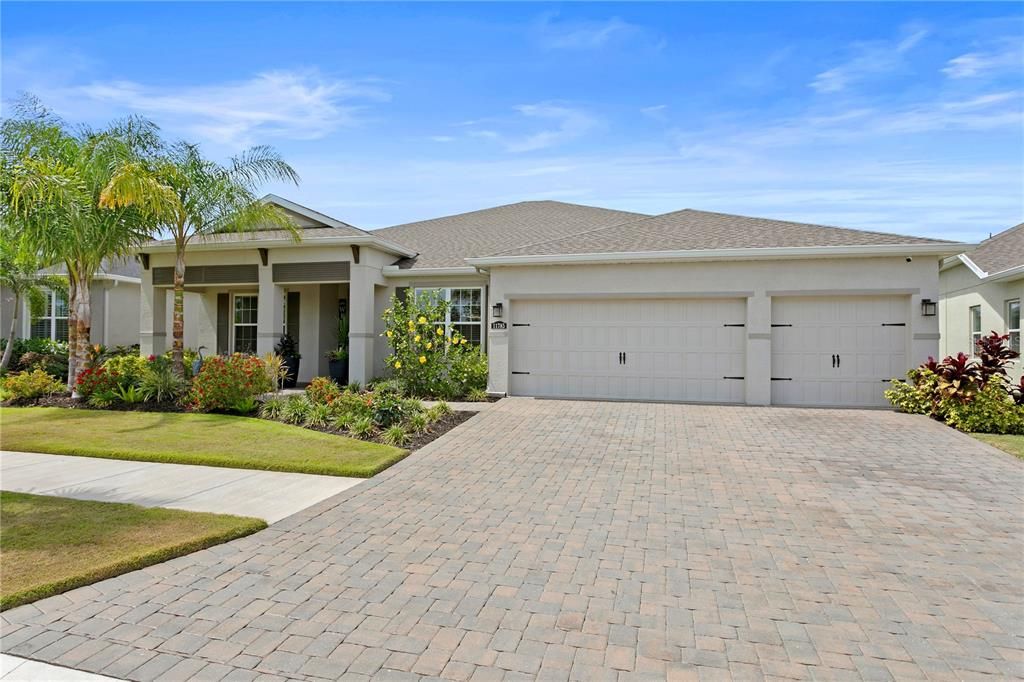 Recently Sold: $850,000 (4 beds, 3 baths, 2935 Square Feet)