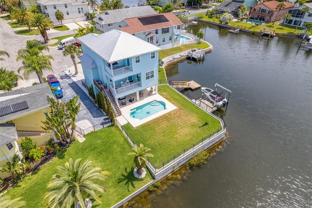 Recently Sold: $1,185,000 (3 beds, 3 baths, 2162 Square Feet)
