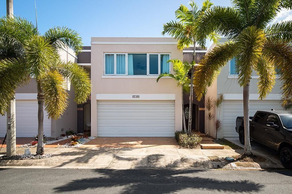 Recently Rented: $3,000 (3 beds, 2 baths, 2000 Square Feet)