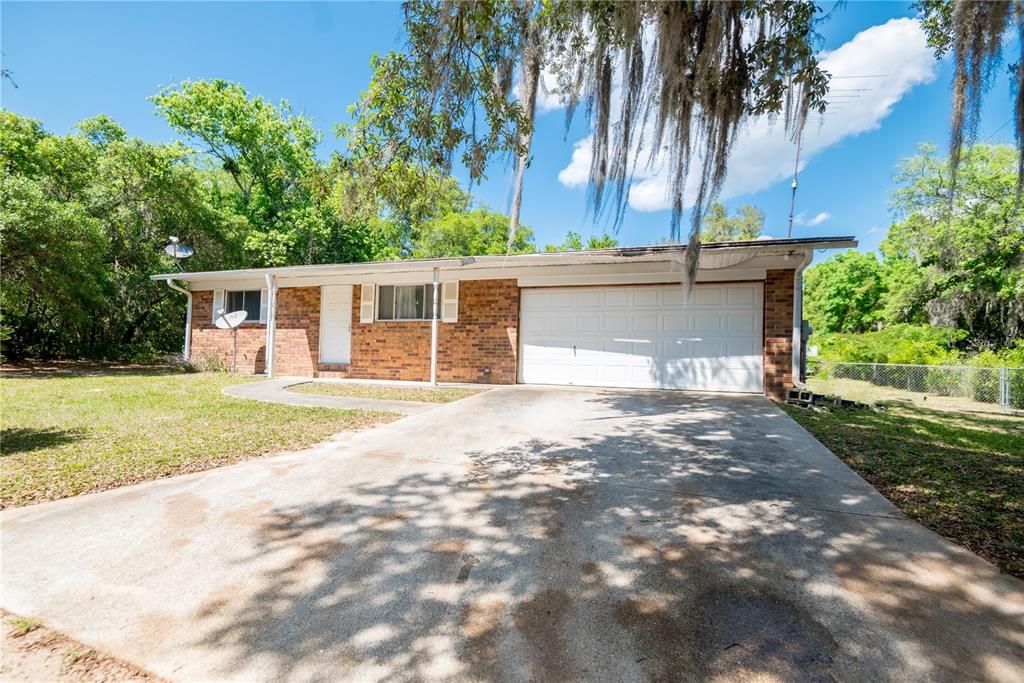 Recently Sold: $205,000 (2 beds, 2 baths, 1275 Square Feet)