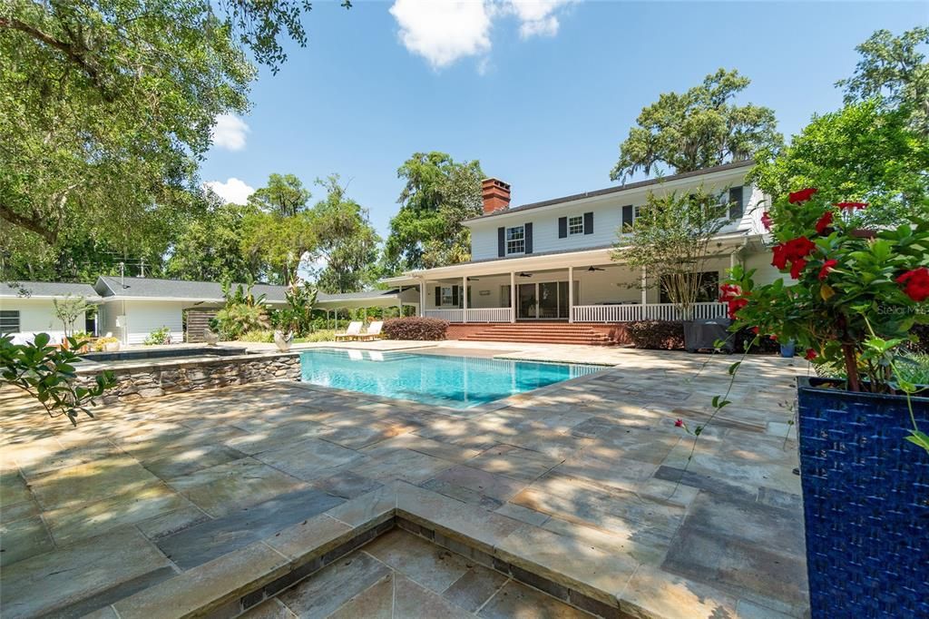 Recently Sold: $1,550,000 (5 beds, 3 baths, 4953 Square Feet)