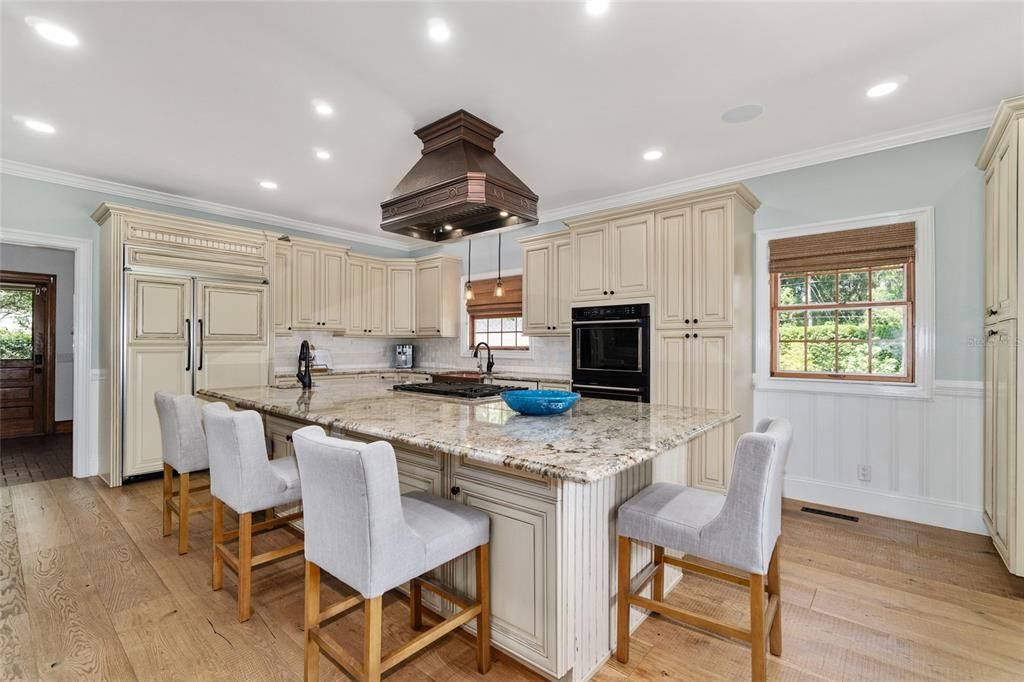 Recently Sold: $1,550,000 (5 beds, 3 baths, 4953 Square Feet)