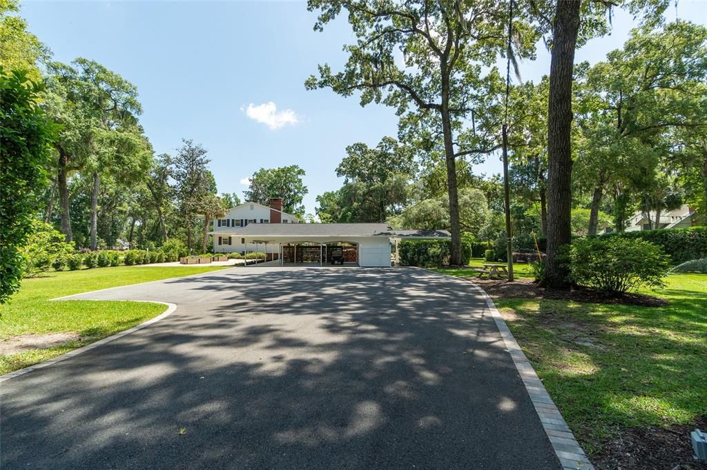 Recently Sold: $1,550,000 (5 beds, 3 baths, 4953 Square Feet)