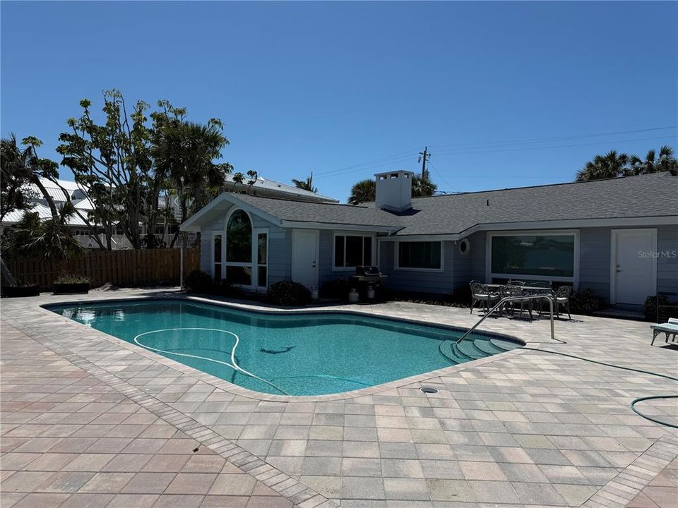 For Rent: $10,000 (4 beds, 3 baths, 3275 Square Feet)