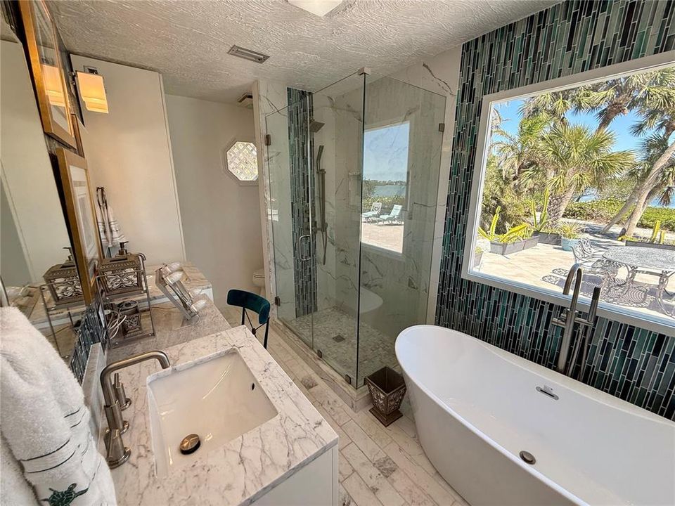 For Rent: $10,000 (4 beds, 3 baths, 3275 Square Feet)