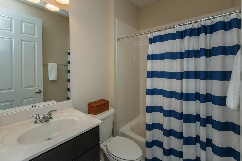 最近租的: $2,750 (3 贝兹, 3 浴室, 1989 平方英尺)