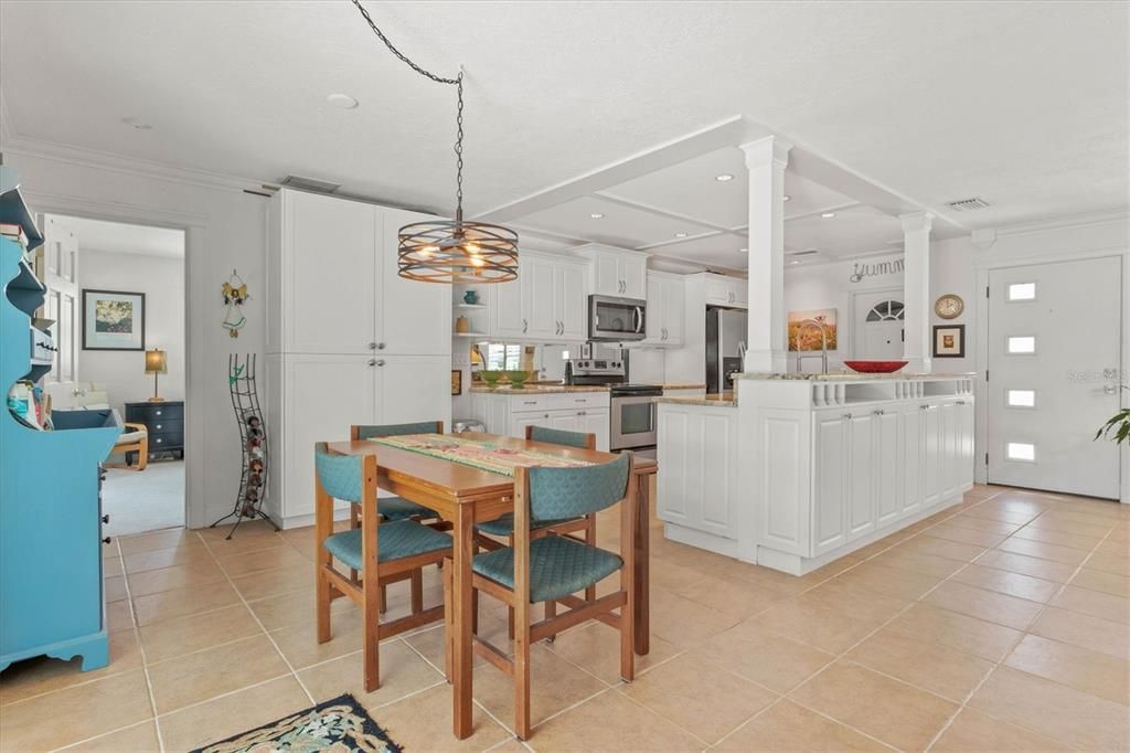 Recently Sold: $635,000 (3 beds, 2 baths, 1548 Square Feet)