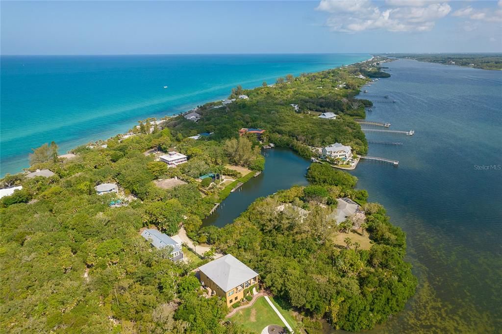 Recently Sold: $2,300,000 (3 beds, 2 baths, 2027 Square Feet)