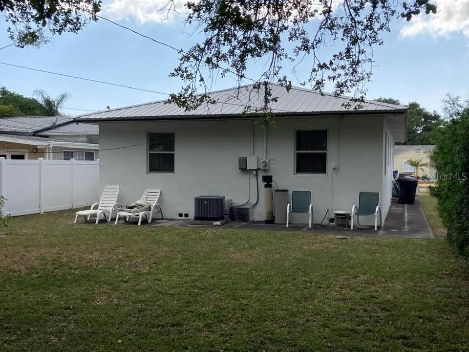 Vendido Recientemente: $319,000 (2 camas, 1 baños, 1006 Pies cuadrados)