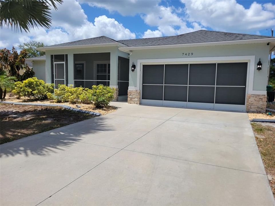 出租: $5,500 (3 贝兹, 2 浴室, 1630 平方英尺)