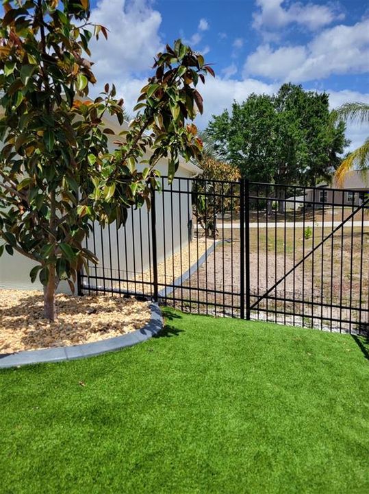 出租: $5,500 (3 贝兹, 2 浴室, 1630 平方英尺)