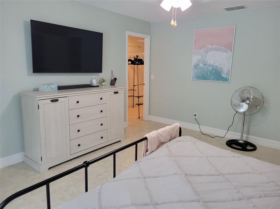 出租: $5,500 (3 贝兹, 2 浴室, 1630 平方英尺)