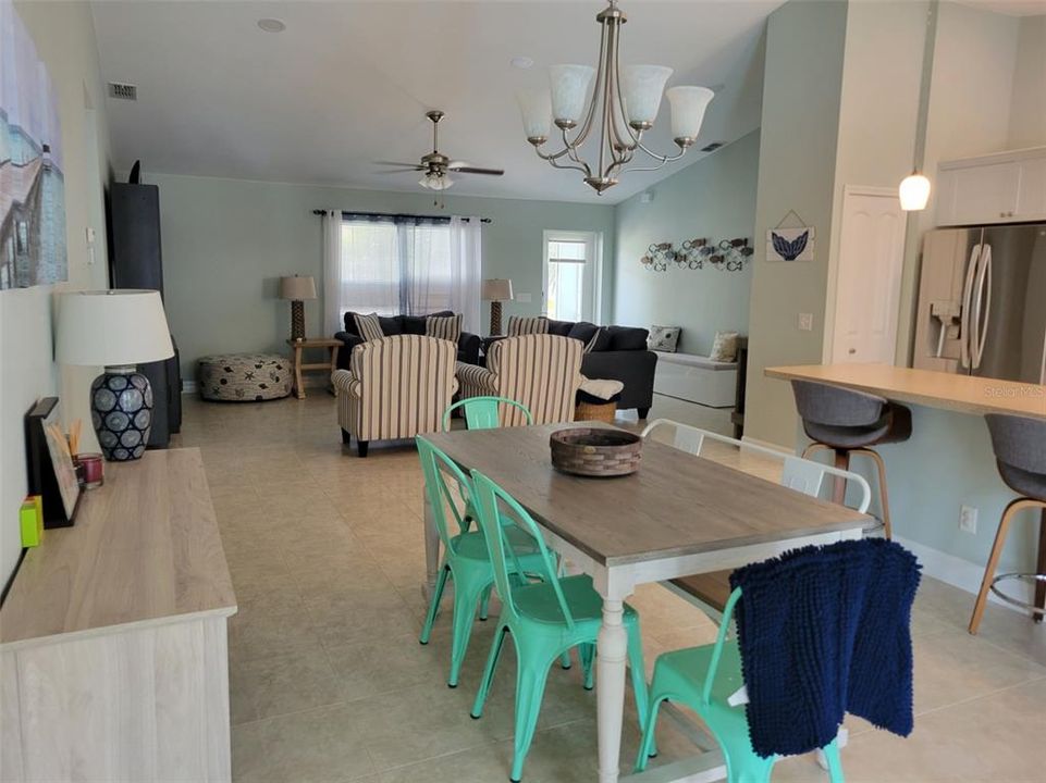 出租: $5,500 (3 贝兹, 2 浴室, 1630 平方英尺)