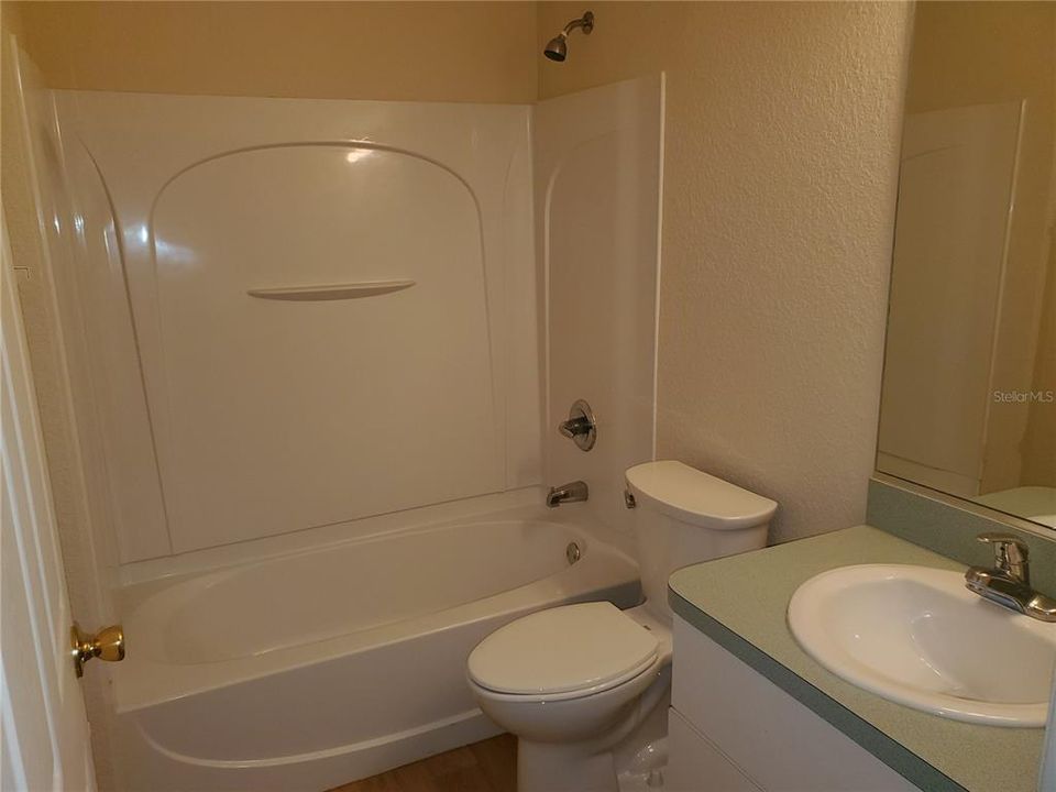 最近租的: $1,000 (2 贝兹, 2 浴室, 900 平方英尺)