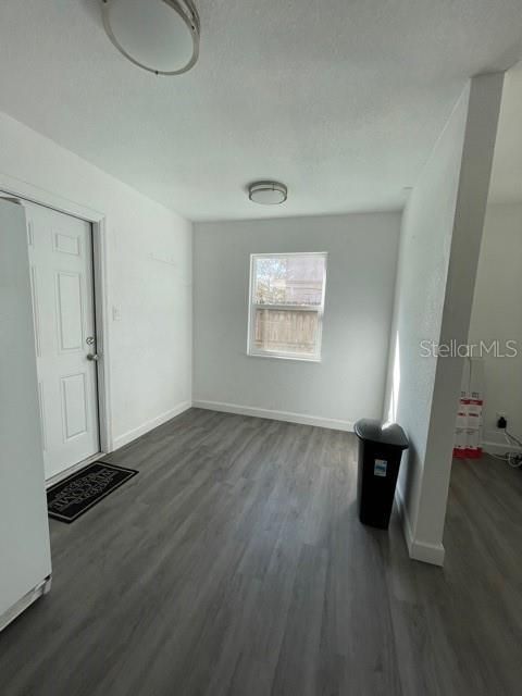 Recently Rented: $1,200 (2 beds, 1 baths, 816 Square Feet)