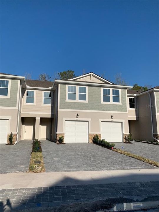 Recently Sold: $270,991 (3 beds, 2 baths, 1667 Square Feet)