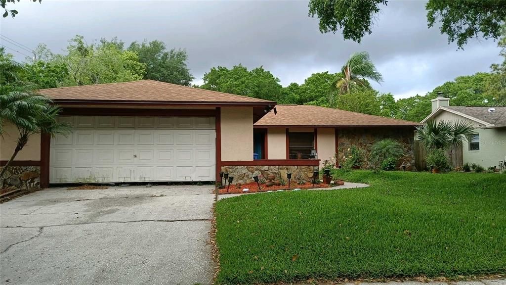 Recently Sold: $340,000 (3 beds, 2 baths, 1643 Square Feet)