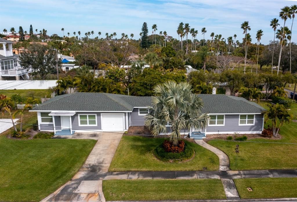 Recently Sold: $1,250,000 (0 beds, 0 baths, 1637 Square Feet)