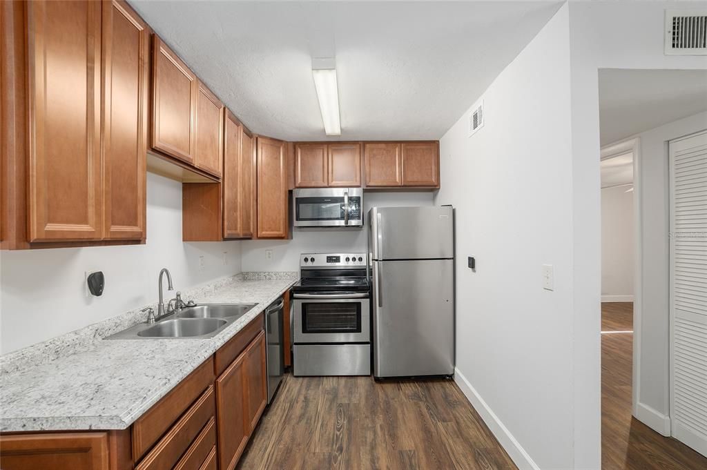 Recently Sold: $85,000 (1 beds, 1 baths, 702 Square Feet)