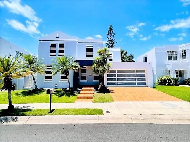 Vendido Recientemente: $425,000 (4 camas, 2 baños, 2350 Pies cuadrados)