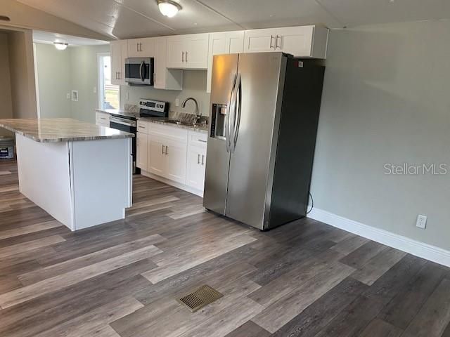 Recently Rented: $1,100 (2 beds, 1 baths, 1260 Square Feet)