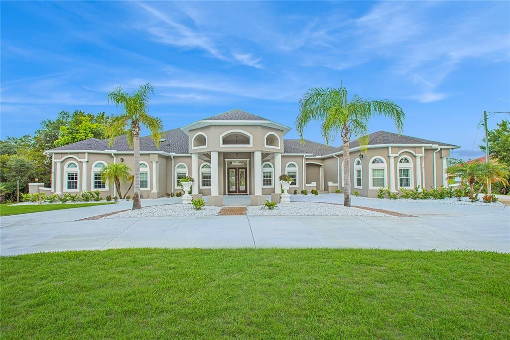 Recently Sold: $1,499,000 (4 beds, 4 baths, 5478 Square Feet)