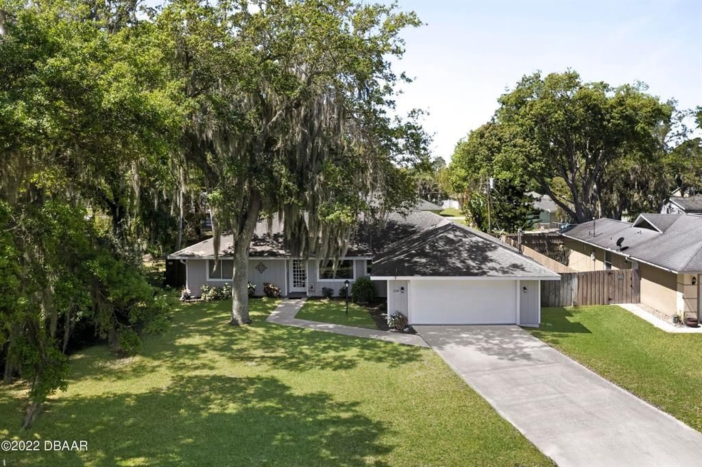 Recently Sold: $363,345 (3 beds, 2 baths, 1732 Square Feet)