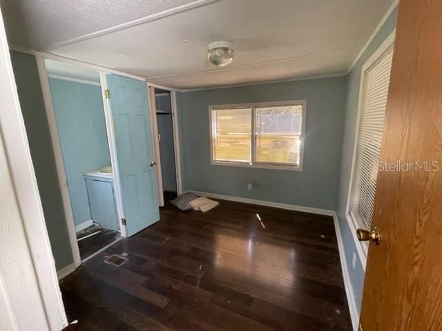 Recently Sold: $49,900 (2 beds, 1 baths, 792 Square Feet)