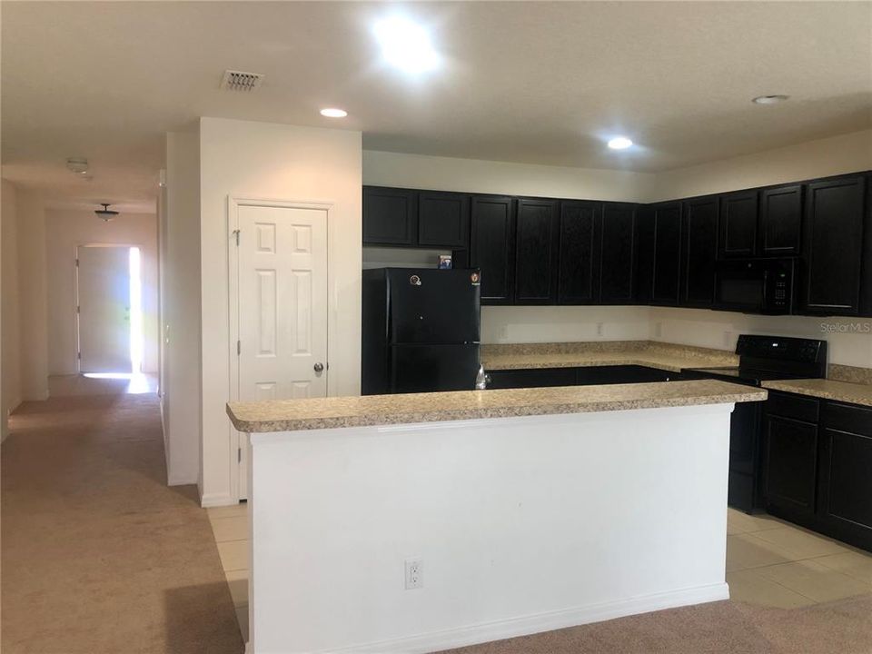 Recently Sold: $365,000 (4 beds, 2 baths, 1820 Square Feet)