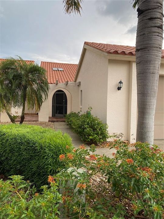 Vendido Recientemente: $374,000 (3 camas, 2 baños, 1658 Pies cuadrados)