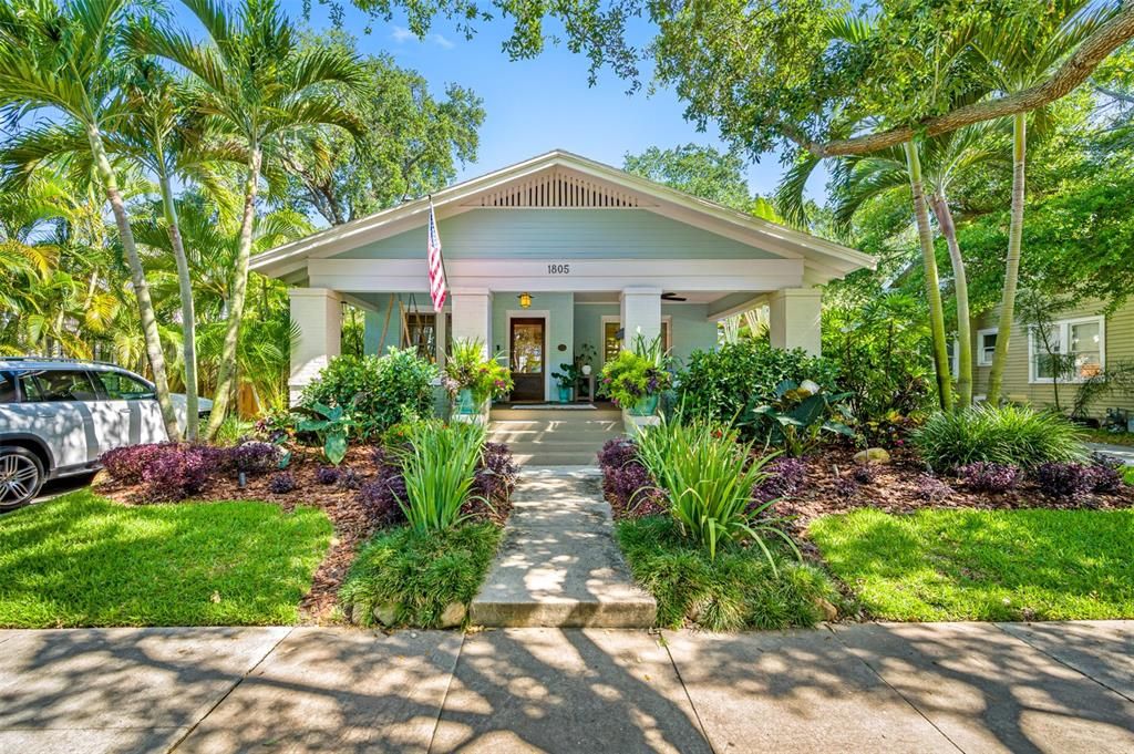 Recently Sold: $1,675,000 (4 beds, 3 baths, 2462 Square Feet)