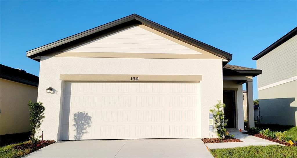 Recently Sold: $321,490 (3 beds, 2 baths, 1412 Square Feet)