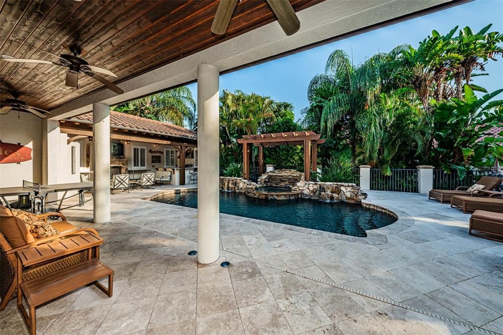 Recently Sold: $1,750,000 (4 beds, 4 baths, 4461 Square Feet)