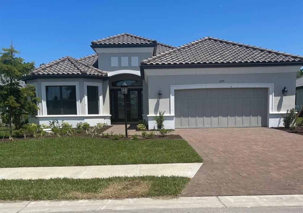 Recently Sold: $796,242 (3 beds, 3 baths, 2929 Square Feet)