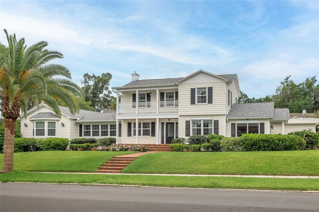 Recently Sold: $899,000 (5 beds, 3 baths, 4175 Square Feet)