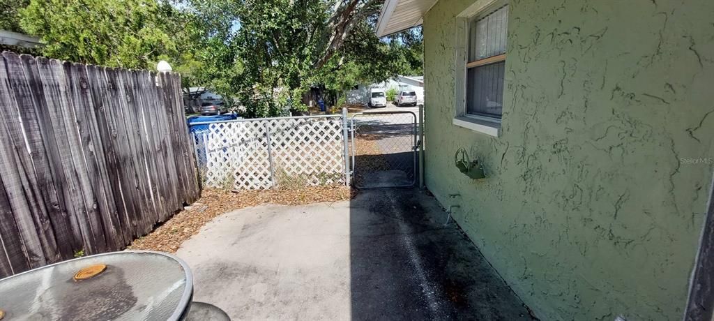 Recently Rented: $1,350 (2 beds, 1 baths, 1846 Square Feet)