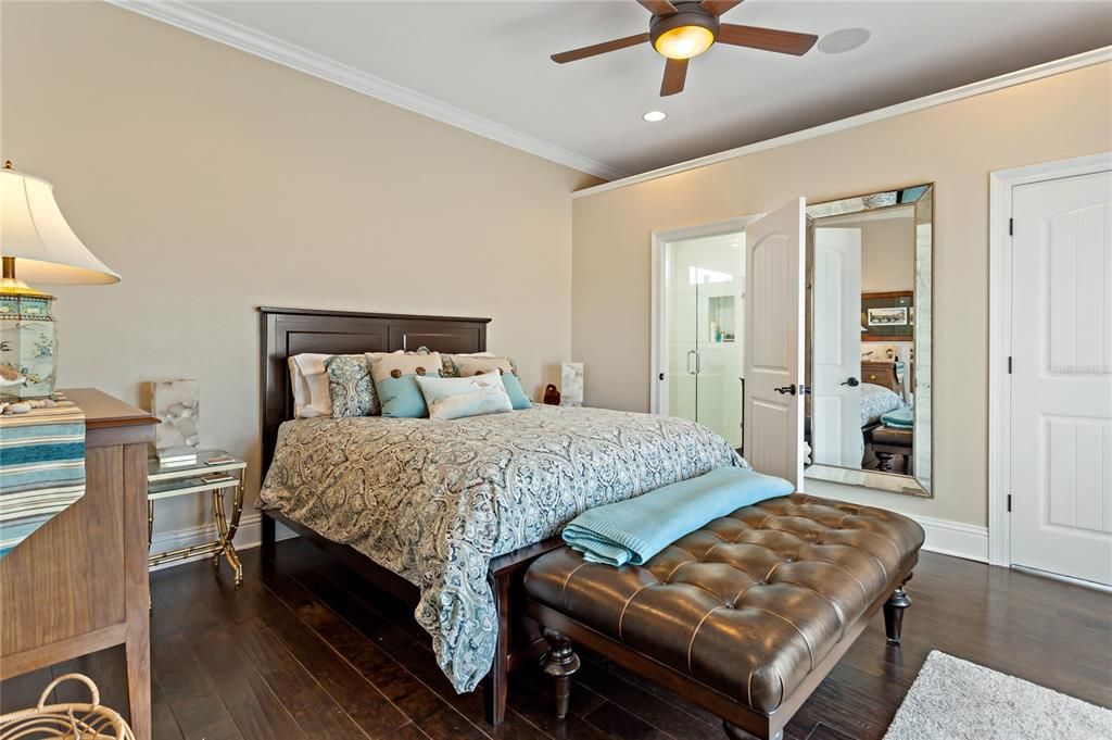 UPSTAIRS GUEST BEDROOM WITH A FULL BATH AND PRIVATE BALCONY!