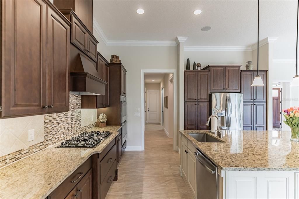 Recently Sold: $1,100,000 (4 beds, 3 baths, 3581 Square Feet)