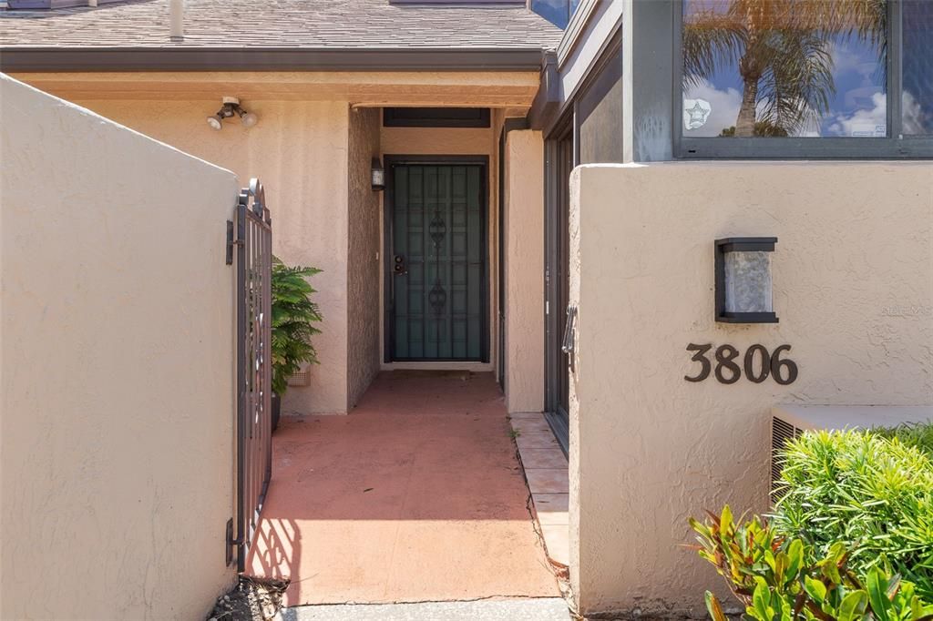 Recently Sold: $399,900 (2 beds, 2 baths, 1596 Square Feet)