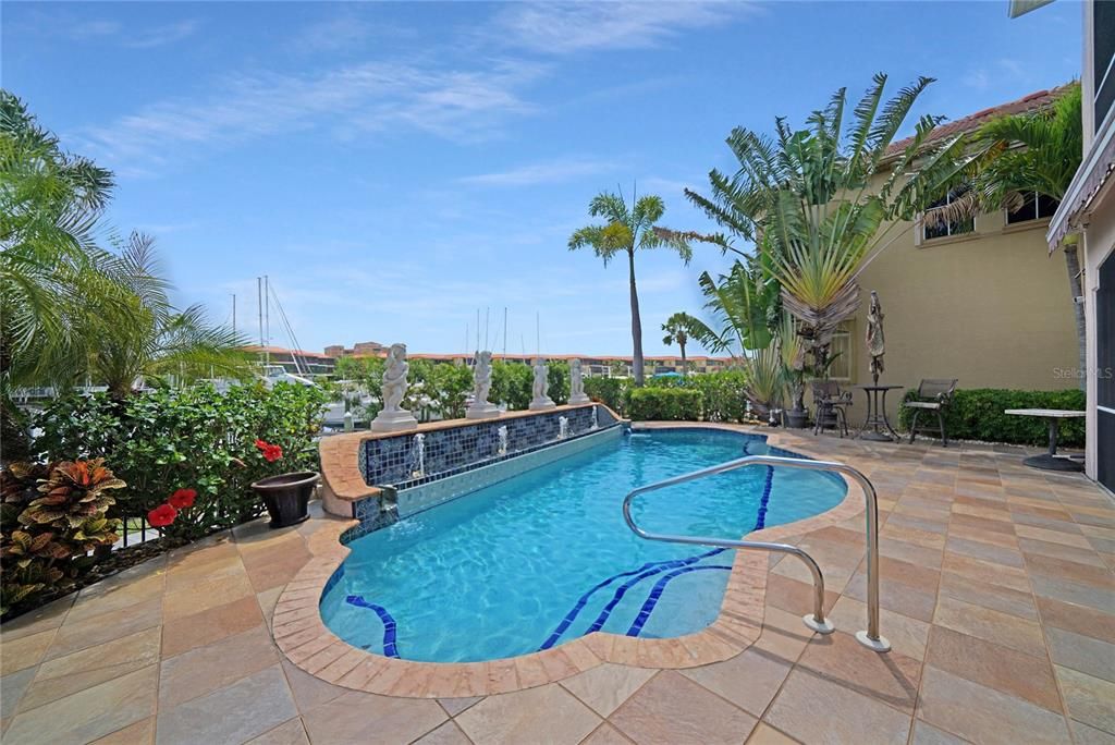 Recently Sold: $1,325,000 (3 beds, 3 baths, 2802 Square Feet)