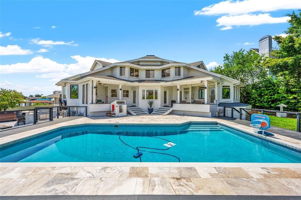 Recently Sold: $1,690,000 (4 beds, 3 baths, 3398 Square Feet)